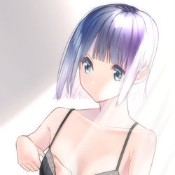 This is a pixiv picture whose title is 朝の支度.