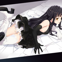 This is a pixiv picture whose title is 紙の上に.