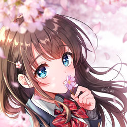 This is a pixiv picture whose title is 「…先輩？」.