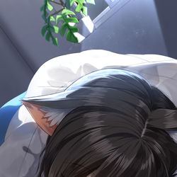 This is a pixiv picture whose title is いつの間にか布団に潜り込んでたネコメイドさん.