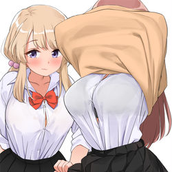This is a pixiv picture whose title is スカートめくりの隙を見逃さないJK（二枚）.