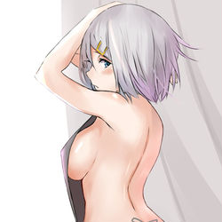 This is a pixiv picture whose title is 横乳風.