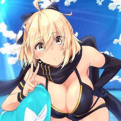 This is a pixiv picture whose title is 水着沖田さん.