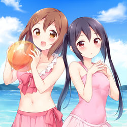 This is a pixiv picture whose title is 海！.