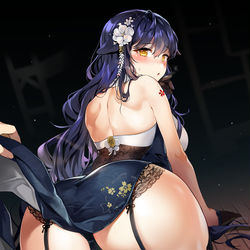 This is a pixiv picture whose title is 「し、指揮官…？」.