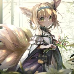 This is a pixiv picture whose title is Suzuran.
