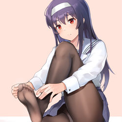 This is a pixiv picture whose title is 足が疲れた.