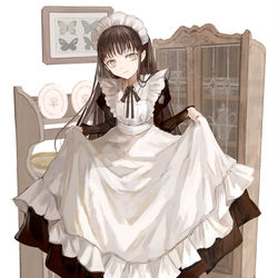 This is a pixiv picture whose title is 黒髪メイドのカーテシー.