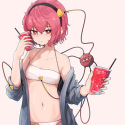This is a pixiv picture whose title is 「飲む？」.