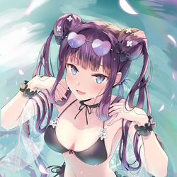 This is a pixiv picture whose title is 水着ユゥユゥ.