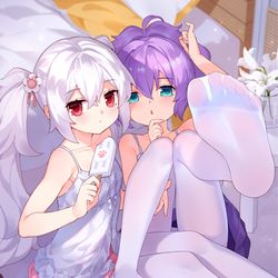 This is a pixiv picture whose title is 来ます,雪糕を食べる.