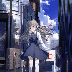 This is a pixiv picture whose title is 長袖霧子.