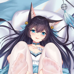 This is a pixiv picture whose title is 茅台迎宾吃雪糕.