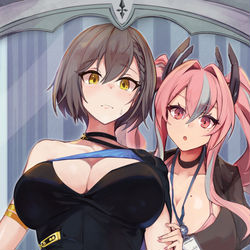 This is a pixiv picture whose title is 着替え中.