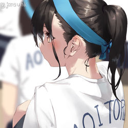 This is a pixiv picture whose title is クラスリレーを目で追う女子.