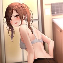 This is a pixiv picture whose title is おにいちゃん、私まだ着替えてるんだけど….