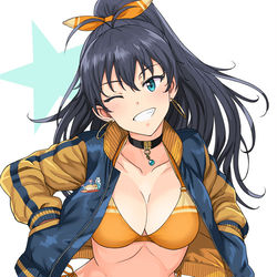 This is a pixiv picture whose title is 響誕生日おめ！.