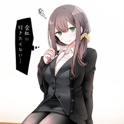 This is a pixiv picture whose title is 会社に行きたくないOLちゃん　冬仕様.