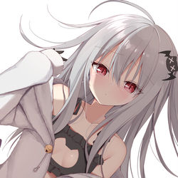 This is a pixiv picture whose title is 銀髪悪魔っ娘⑤.