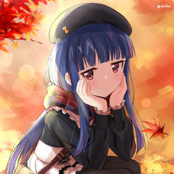 This is a pixiv picture whose title is 公園の紅葉の下で.