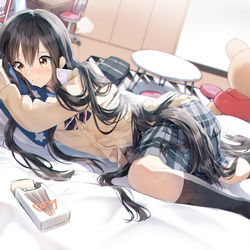 This is a pixiv picture whose title is LINE待ち.