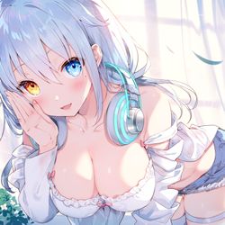 This is a pixiv picture whose title is 「おはよ♡」.