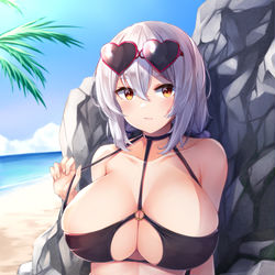 This is a pixiv picture whose title is 水着シリアス.