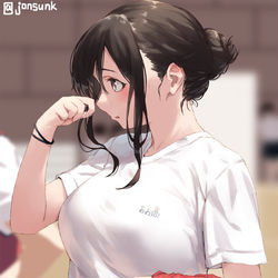 This is a pixiv picture whose title is ゲーム終わりの女子.