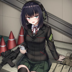 This is a pixiv picture whose title is 休憩する武装JKちゃん.