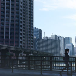 This is a pixiv picture whose title is 冬の朝.