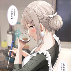This is a pixiv picture whose title is 幼馴染さんが料理作ってくれてる.