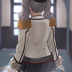 This is a pixiv picture whose title is 鹿島の後ろ姿.