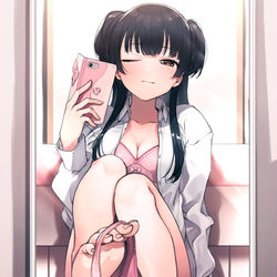 This is a pixiv picture whose title is 自撮り.