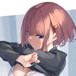 This is a pixiv picture whose title is お着替え一夜ちゃん.