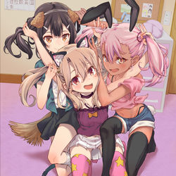 This is a pixiv picture whose title is 記念撮影『 萌殺す九尾（ナインテイルズ）』.