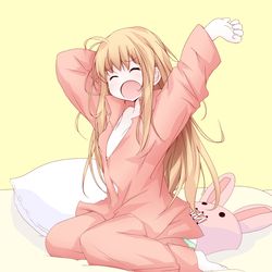 This is a pixiv picture whose title is 寝起きにあくびしてる女の子。.