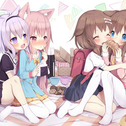 This is a pixiv picture whose title is 【リクエスト】戌神ころね 猫又おかゆ 文月 如月.