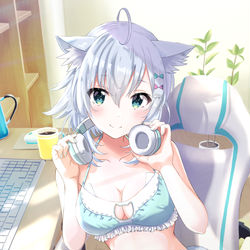 This is a pixiv picture whose title is （ご褒美ちゅーるほしいな～...？）.