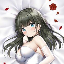 This is a pixiv picture whose title is 如月まこちゃんの抱き枕カバー.