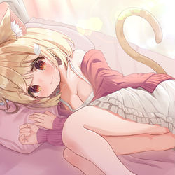 This is a pixiv picture whose title is 添い寝.