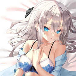 This is a pixiv picture whose title is 白髪の幼なじみが可愛すぎる⑤.