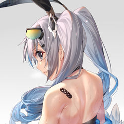 This is a pixiv picture whose title is 捂汗鸭脖（背）.