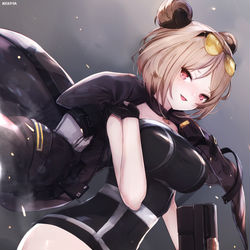 This is a pixiv picture whose title is P90.