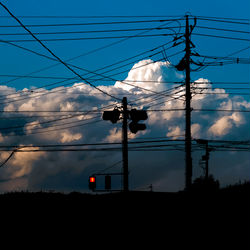 This is a pixiv picture whose title is 雲30.