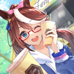 This is a pixiv picture whose title is 私服メガネトウカイテイオーとお出かけ！.