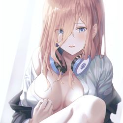 This is a pixiv picture whose title is 中野三玖.
