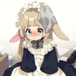 This is a pixiv picture whose title is 何をやってもうまくいかないロリメイド.