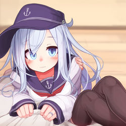 This is a pixiv picture whose title is 響ちゃんを姫様抱っこ.