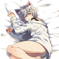 This is a pixiv picture whose title is 裸足集.