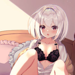 This is a pixiv picture whose title is OC.